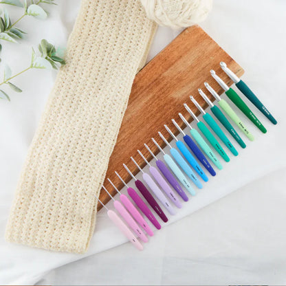 Waves 2.0 Crochet Hooks