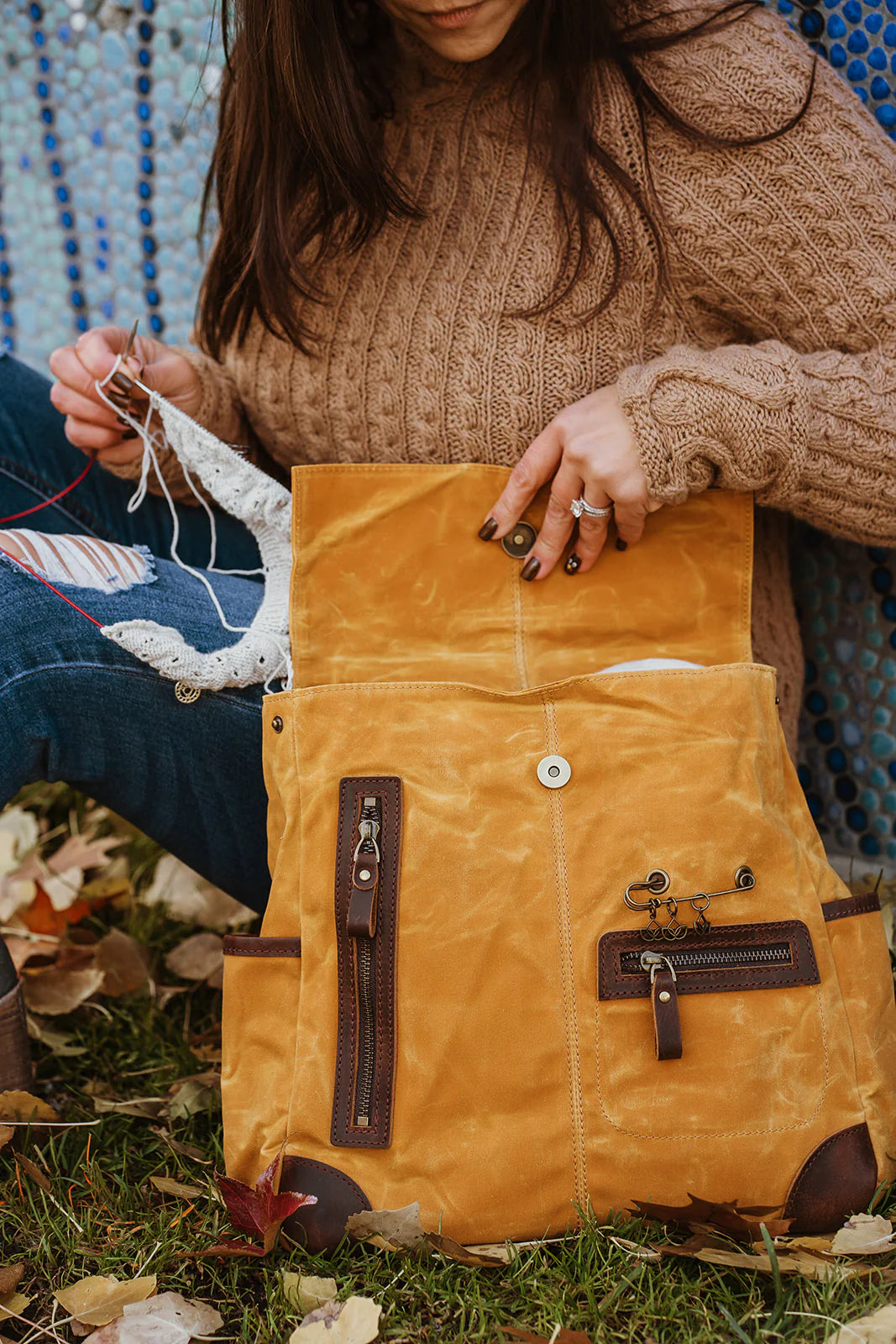 Della Q Maker's Canvas Midi Backpack